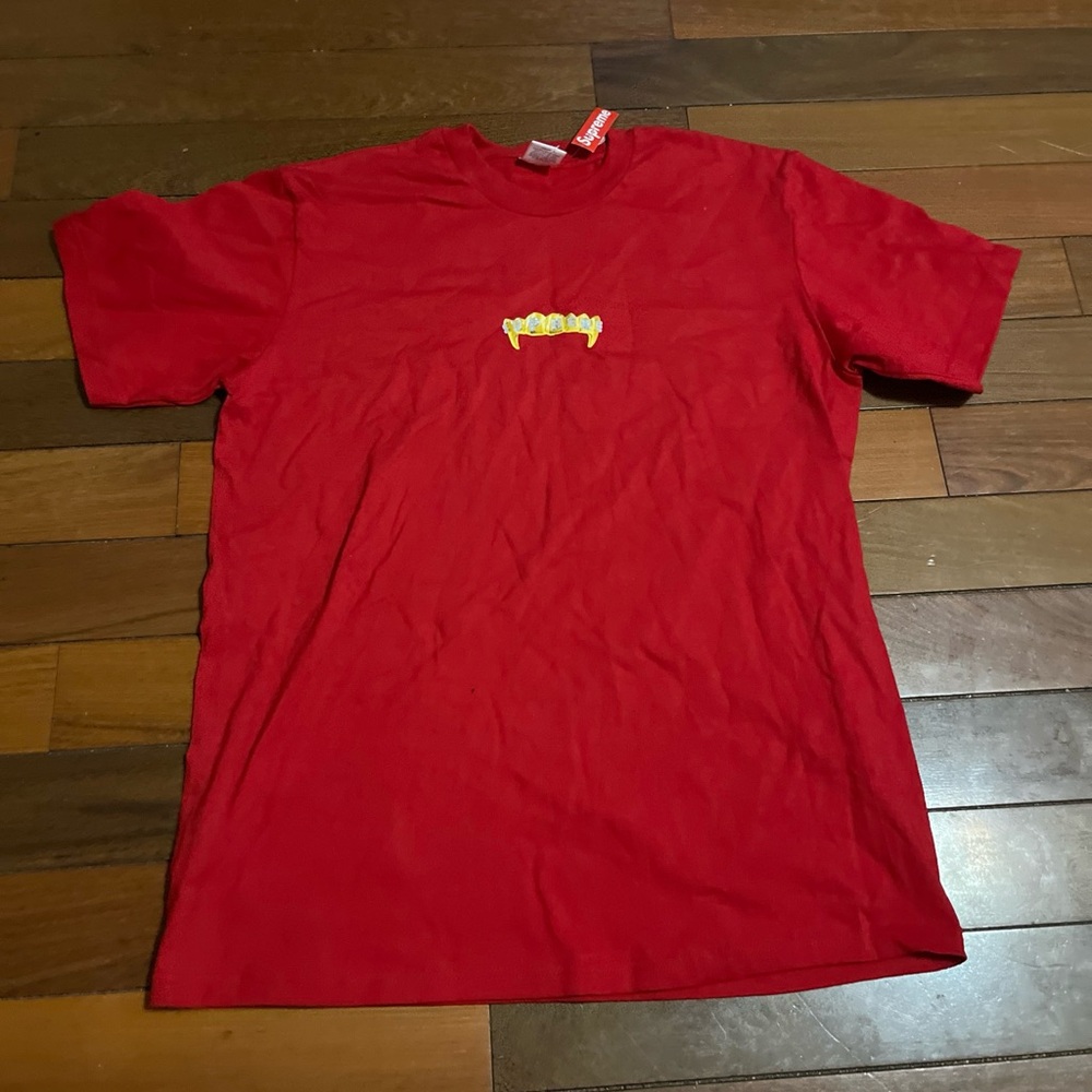 Supreme “Fronts” Tee medium NWT